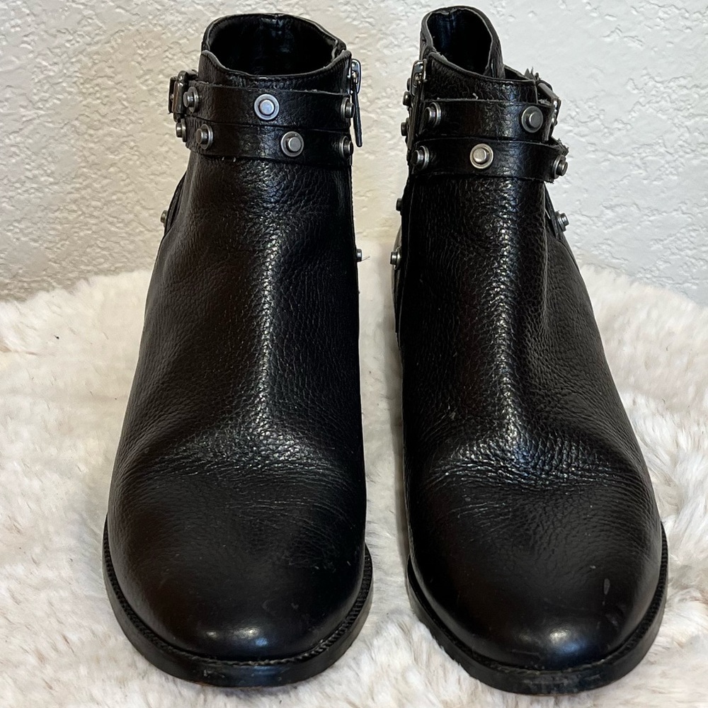 Halogen studded black leather ankle boots bootie 8